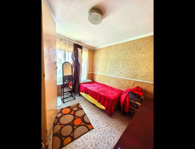 3 BEDROOM HOUSE FOR SALE IN SEBOKENG ZONE 3